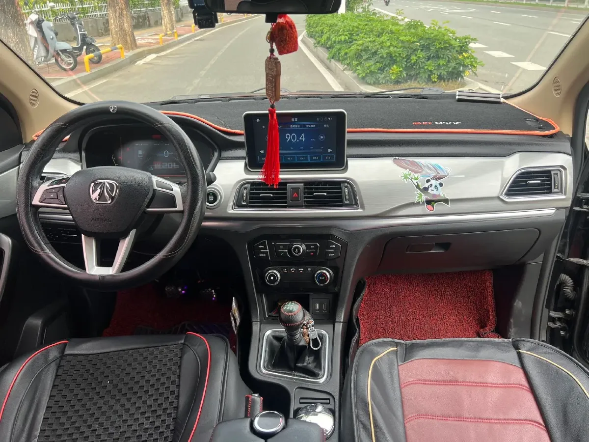 2017 BAIC WeiWang M50F 1.3T 129HP L4 6MT,autocango,china used car exporter,china ev exporter,chinese used car exporter,chinese used ev exporter