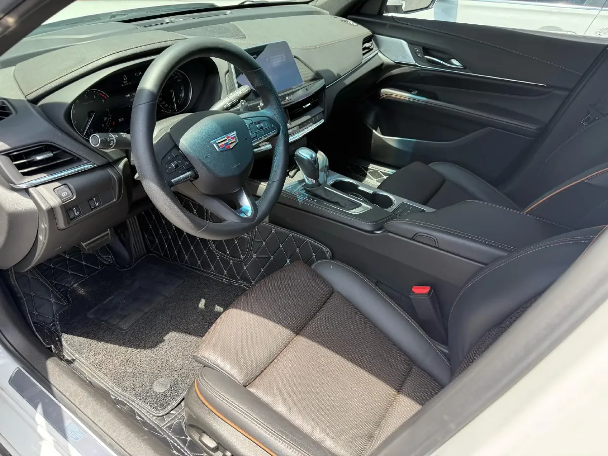 2020 Cadillac CT4 2.0T 237HP L4 8AT,autocango,china used car exporter,china ev exporter,chinese used car exporter,chinese used ev exporter