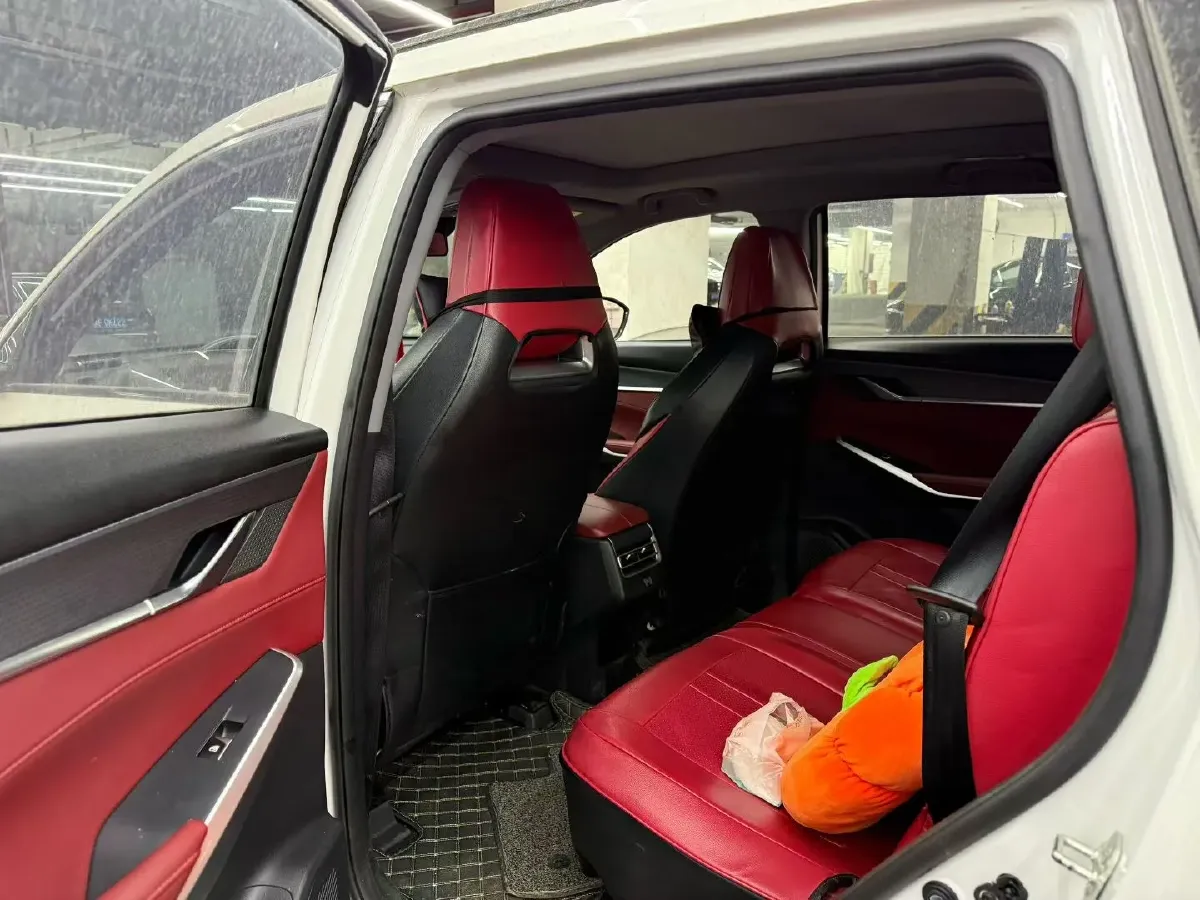 2022 ChangAn CS75 Plus 1.5T 178HP L4 6AT,autocango,china used car exporter,china ev exporter,chinese used car exporter,chinese used ev exporter