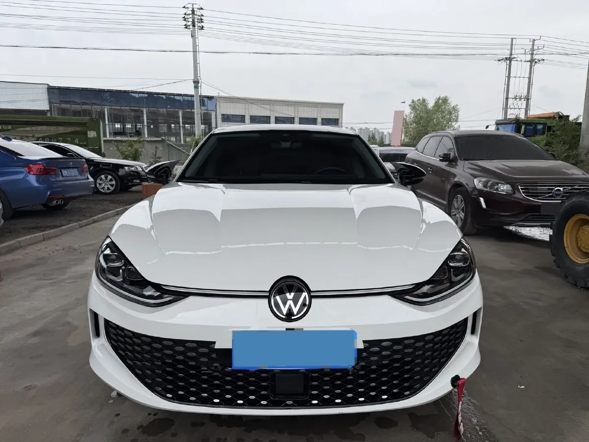 2022 Skoda Superb 2.0T 186HP L4 7DCT,autocango,china used car exporter,china ev exporter,chinese used car exporter,chinese used ev exporter
