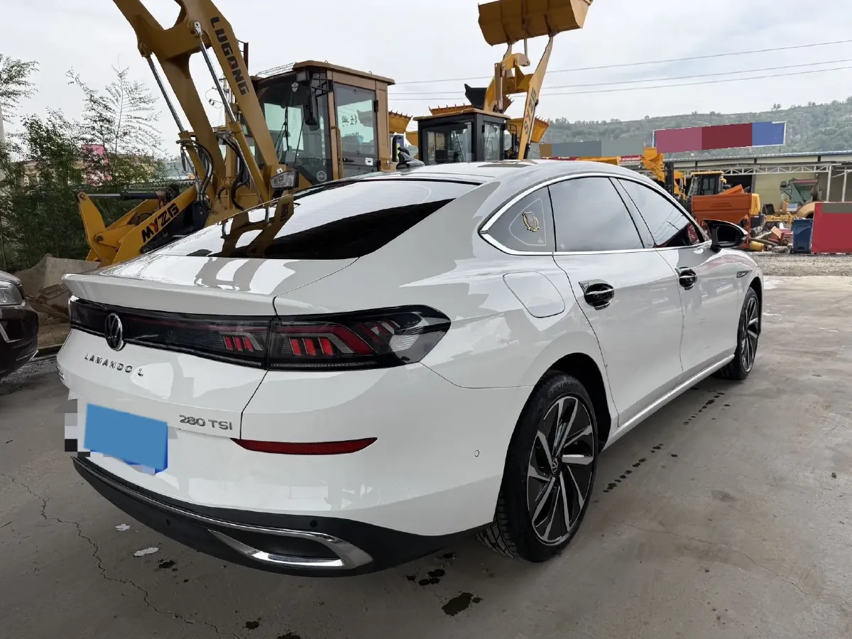 2022 Skoda Superb 2.0T 186HP L4 7DCT,autocango,china used car exporter,china ev exporter,chinese used car exporter,chinese used ev exporter