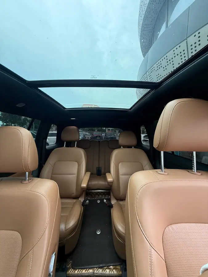 2021 Li ONE Range Extended 131HP REEV 40.5KWH,autocango,china used car exporter,china ev exporter,chinese used car exporter,chinese used ev exporter