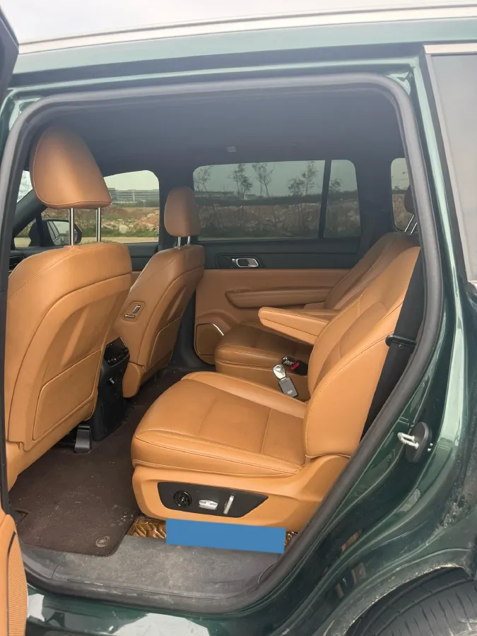 2021 Li ONE Range Extended 131HP REEV 40.5KWH,autocango,china used car exporter,china ev exporter,chinese used car exporter,chinese used ev exporter