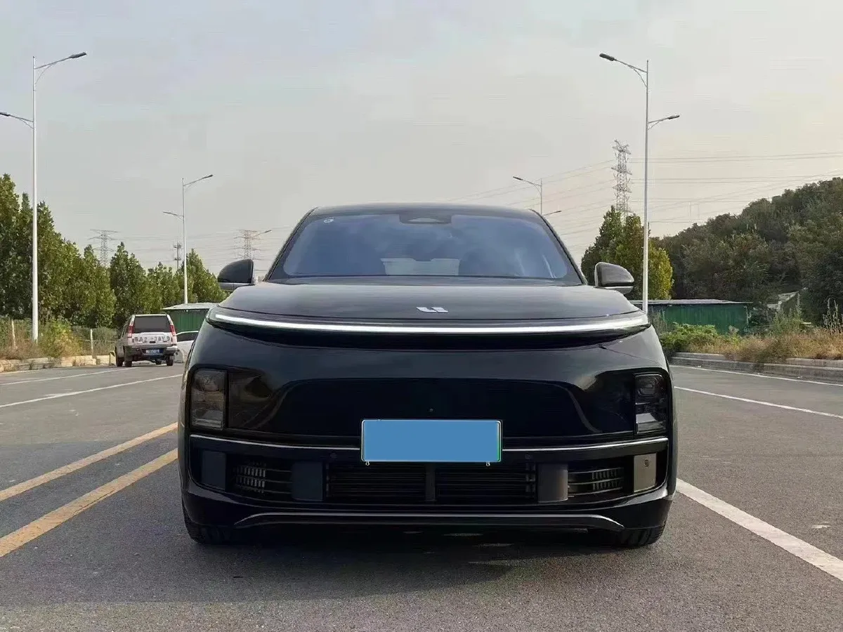 2023 Li L9 Range Extended 154HP REEV 42.6KWH,autocango,china used car exporter,china ev exporter,chinese used car exporter,chinese used ev exporter