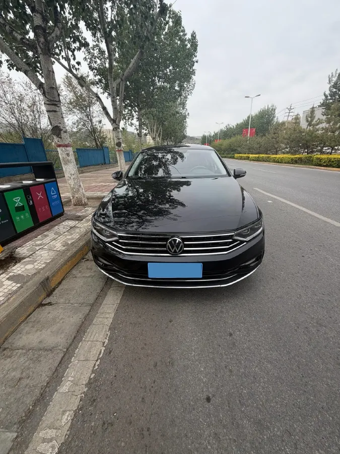 2020 Volkswagen Magotan 2.0T 186HP L4 7DCT,autocango,china used car exporter,china ev exporter,chinese used car exporter,chinese used ev exporter