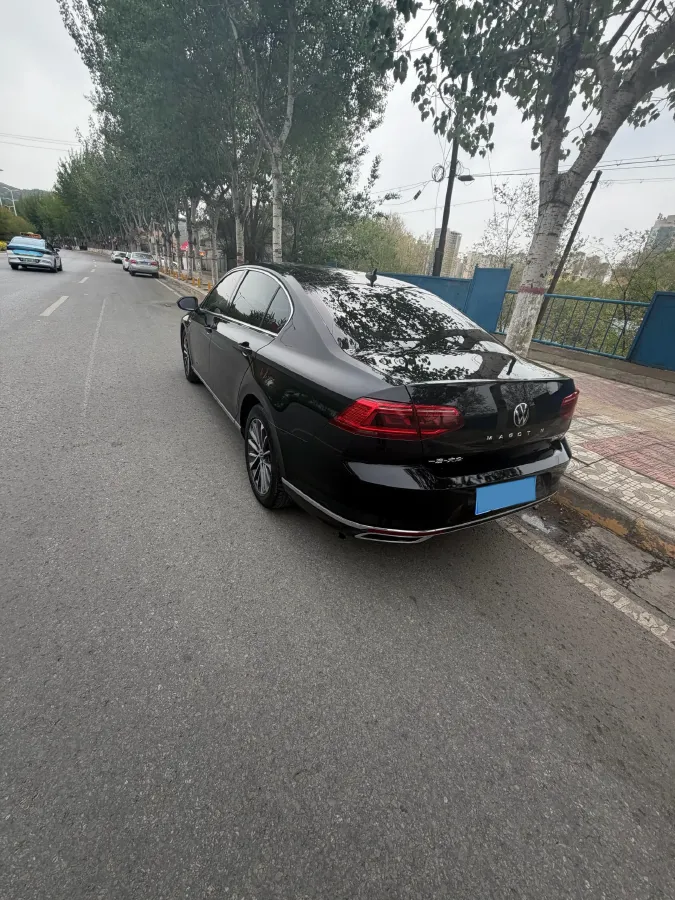 2020 Volkswagen Magotan 2.0T 186HP L4 7DCT,autocango,china used car exporter,china ev exporter,chinese used car exporter,chinese used ev exporter