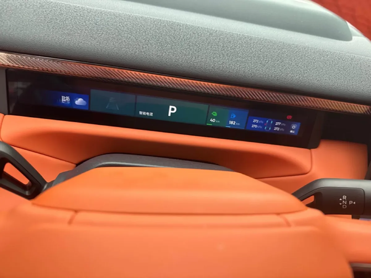 2025 LYNK&CO 900 2.0T 254HP L4 3DHT PHEV,autocango,china used car exporter,china ev exporter,chinese used car exporter,chinese used ev exporter
