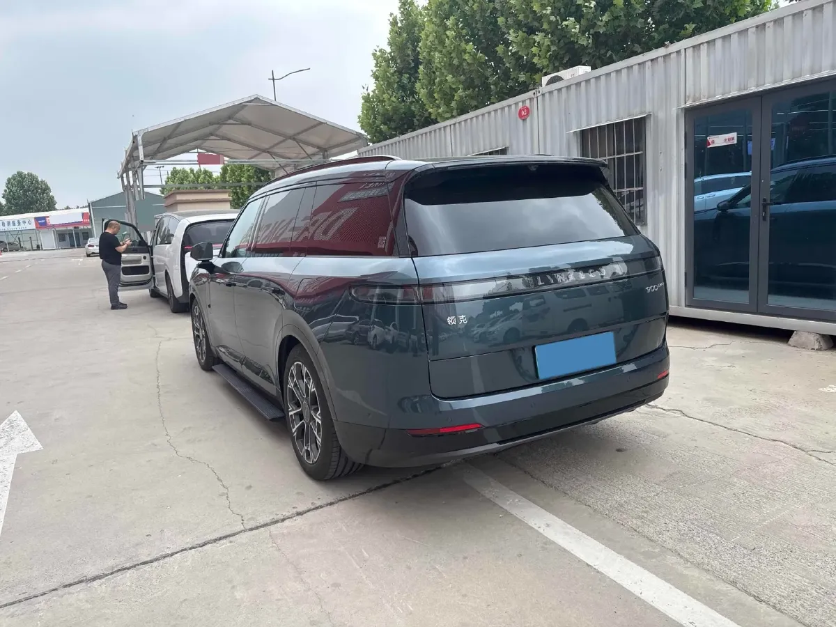 2025 LYNK&CO 900 2.0T 254HP L4 3DHT PHEV,autocango,china used car exporter,china ev exporter,chinese used car exporter,chinese used ev exporter