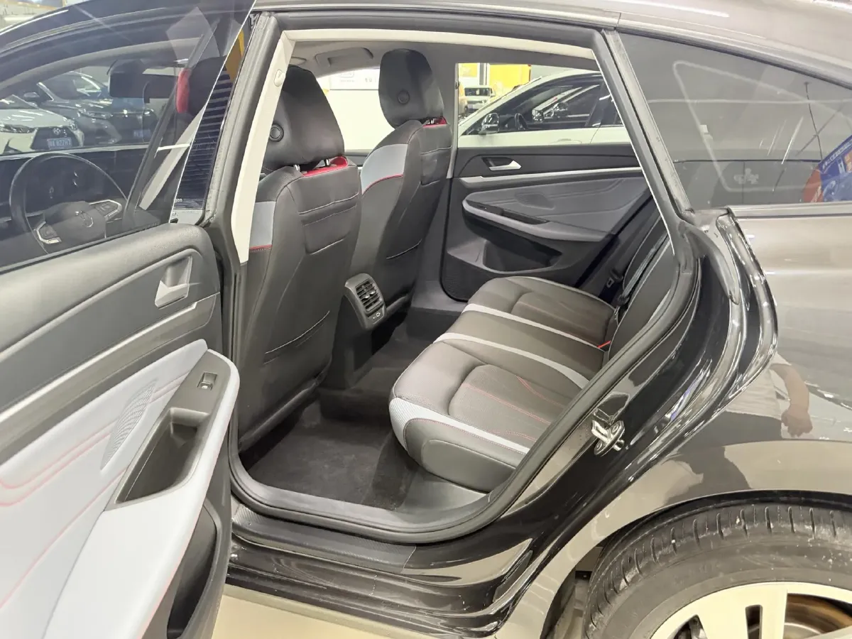 2023 Volkswagen Lamando 1.4T 150HP L4 7DCT,autocango,china used car exporter,china ev exporter,chinese used car exporter,chinese used ev exporter
