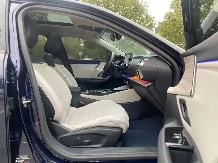 2024 Citroen C5 X 1.6T 175HP L4 8AT,autocango,china used car exporter,china ev exporter,chinese used car exporter,chinese used ev exporter
