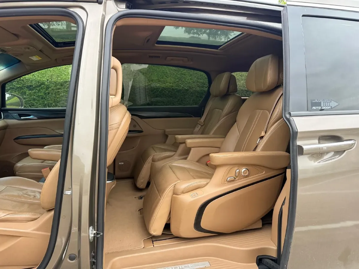 2020 Buick GL8 2.0T 237HP L4 9AT,autocango,china used car exporter,china ev exporter,chinese used car exporter,chinese used ev exporter