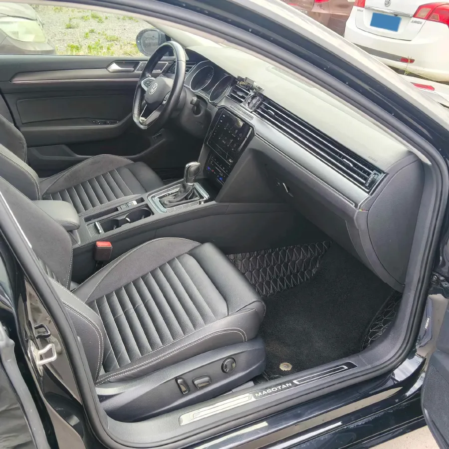 2020 Volkswagen Magotan 2.0T 186HP L4 7DCT,autocango,china used car exporter,china ev exporter,chinese used car exporter,chinese used ev exporter