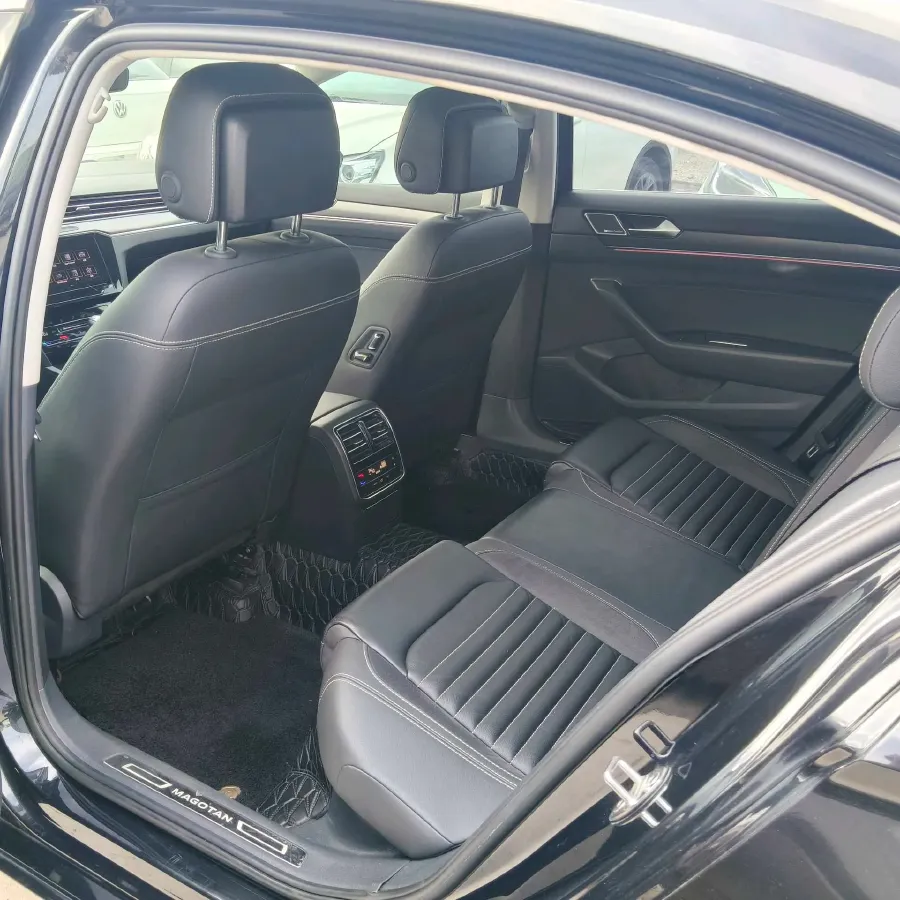 2020 Volkswagen Magotan 2.0T 186HP L4 7DCT,autocango,china used car exporter,china ev exporter,chinese used car exporter,chinese used ev exporter