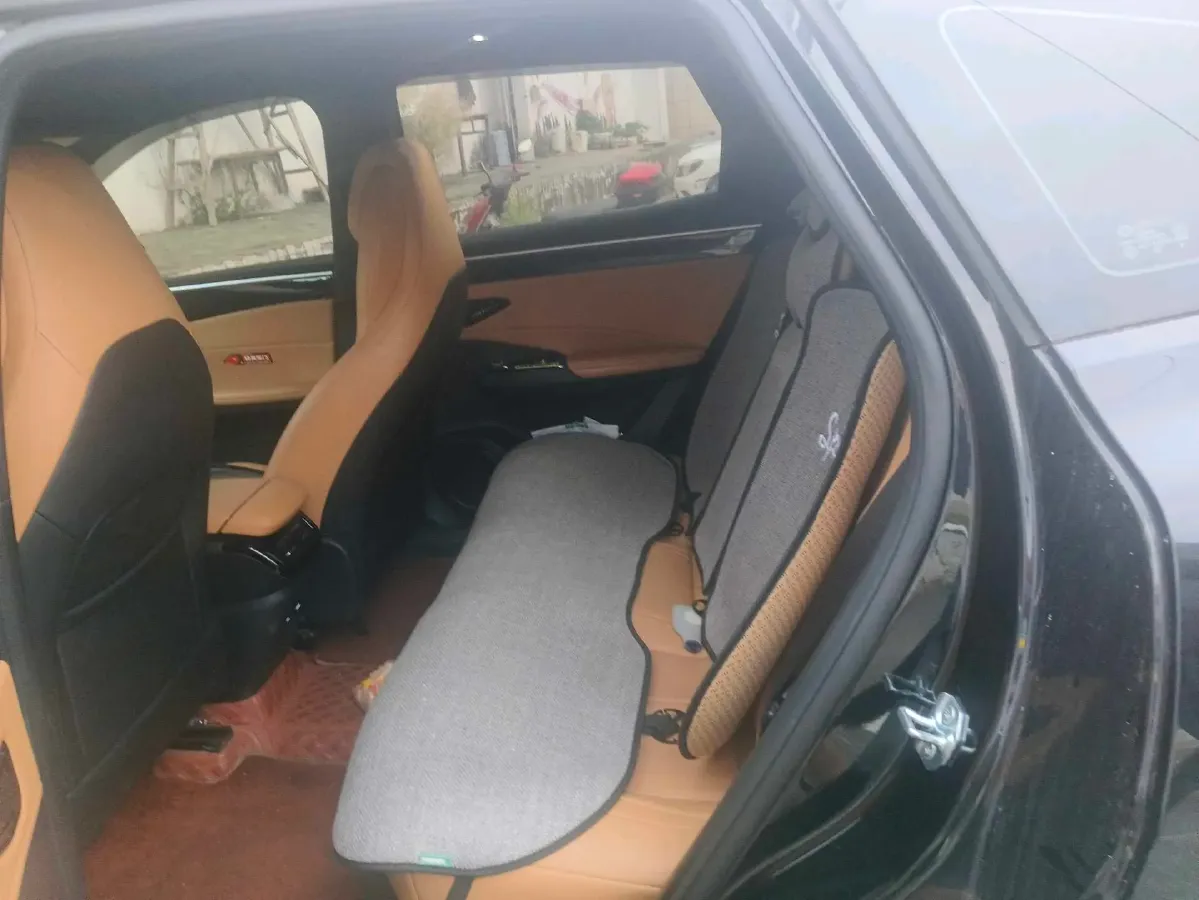 2023 Geely Galaxy L7 1.5T 163HP L4 3DHT PHEV 18.7KWH,autocango,china used car exporter,china ev exporter,chinese used car exporter,chinese used ev exporter