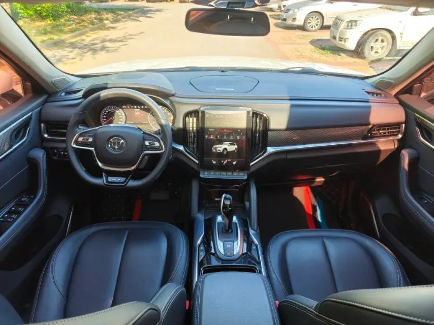 2018 Brilliance Auto V7 1.6T 204HP L4 7DCT,autocango,china used car exporter,china ev exporter,chinese used car exporter,chinese used ev exporter