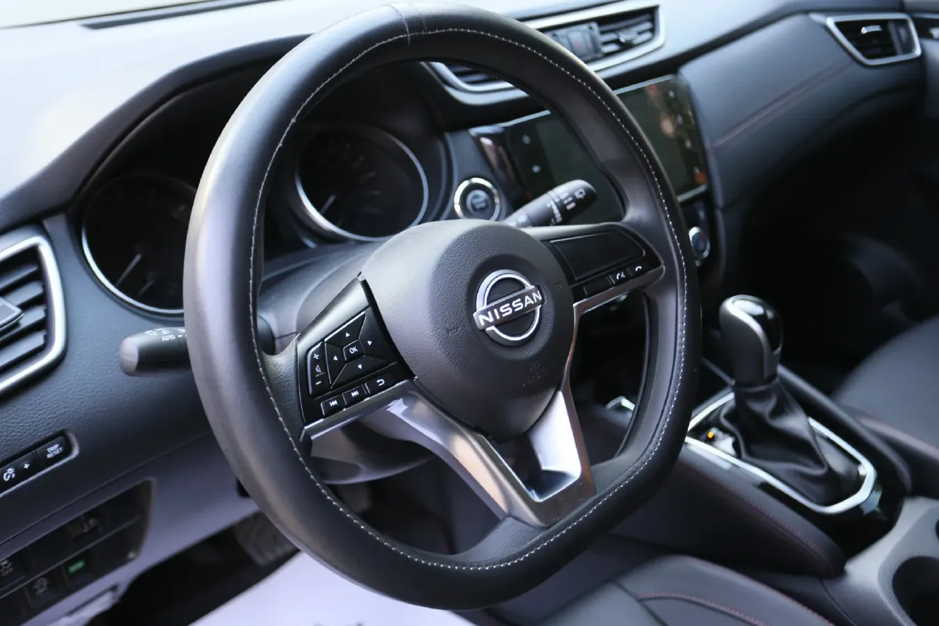 2025 Nissan Qashqai 2.0L 151HP L4 CVT,autocango,china used car exporter,china ev exporter,chinese used car exporter,chinese used ev exporter