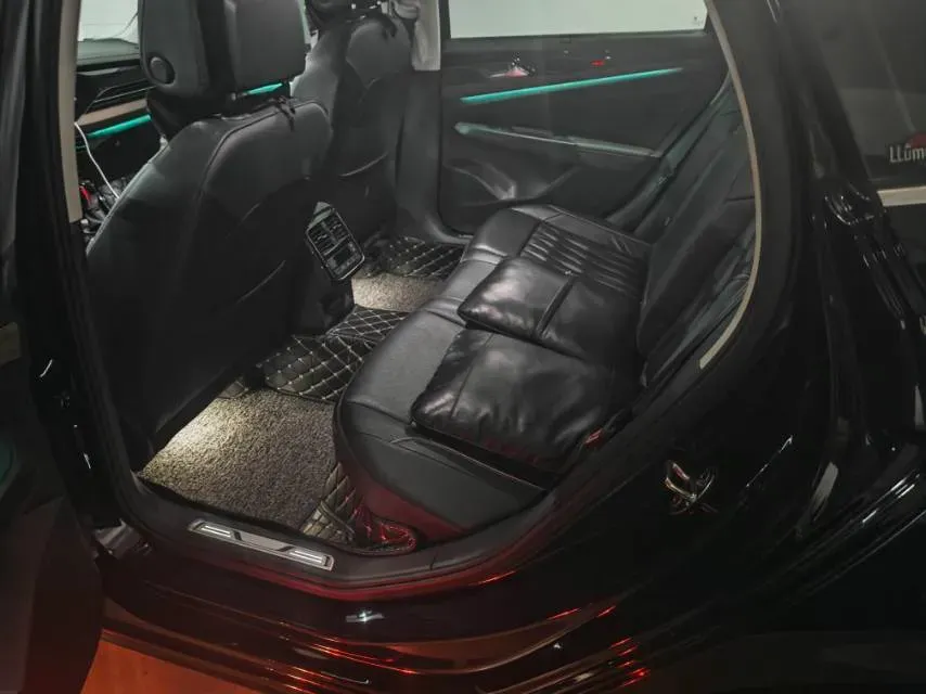 2019 Volvo V40 1.5T 152HP L4 6AT,autocango,china used car exporter,china ev exporter,chinese used car exporter,chinese used ev exporter