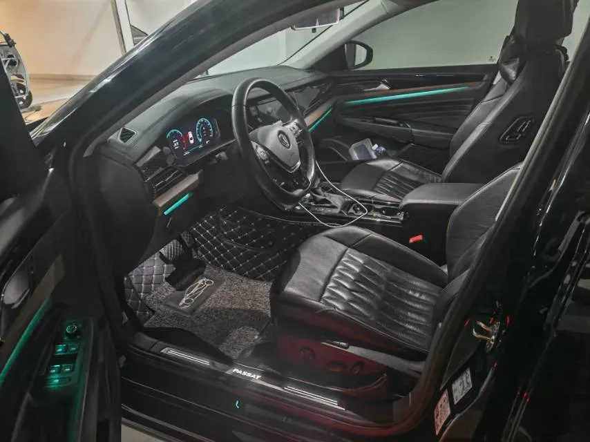 2019 Volvo V40 1.5T 152HP L4 6AT,autocango,china used car exporter,china ev exporter,chinese used car exporter,chinese used ev exporter