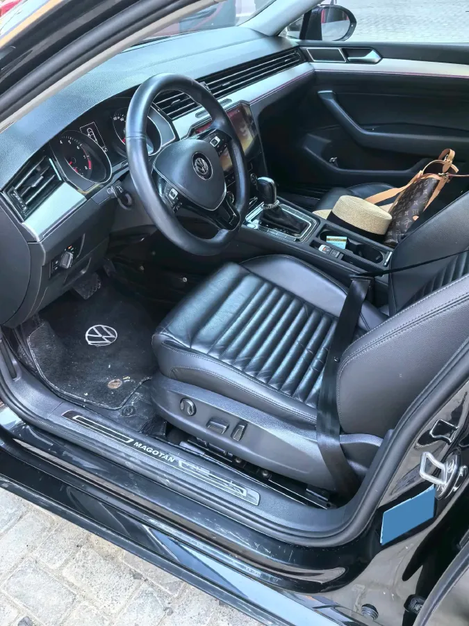 2019 Chevrolet Malibu XL 2.0T 241HP L4 9AT,autocango,china used car exporter,china ev exporter,chinese used car exporter,chinese used ev exporter