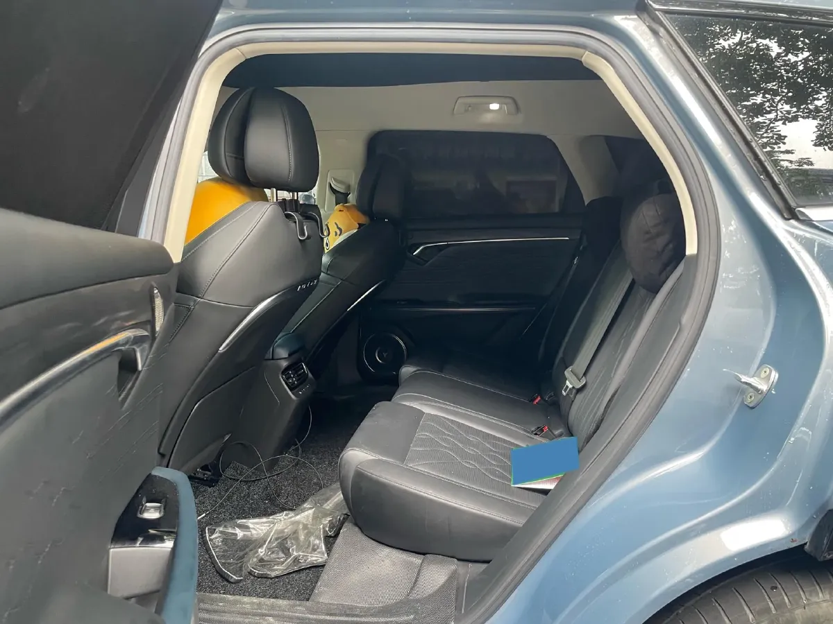 2021 Voyah FREE Range Extended 109HP REEV 33KWH,autocango,china used car exporter,china ev exporter,chinese used car exporter,chinese used ev exporter