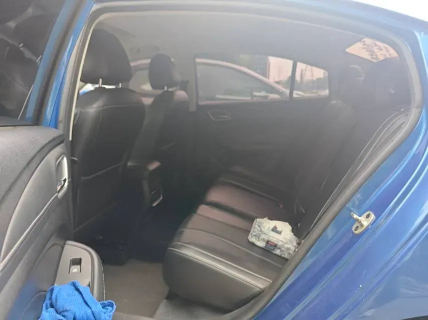 2020 Roewe i5 1.5L 120HP L4 CVT,autocango,china used car exporter,china ev exporter,chinese used car exporter,chinese used ev exporter