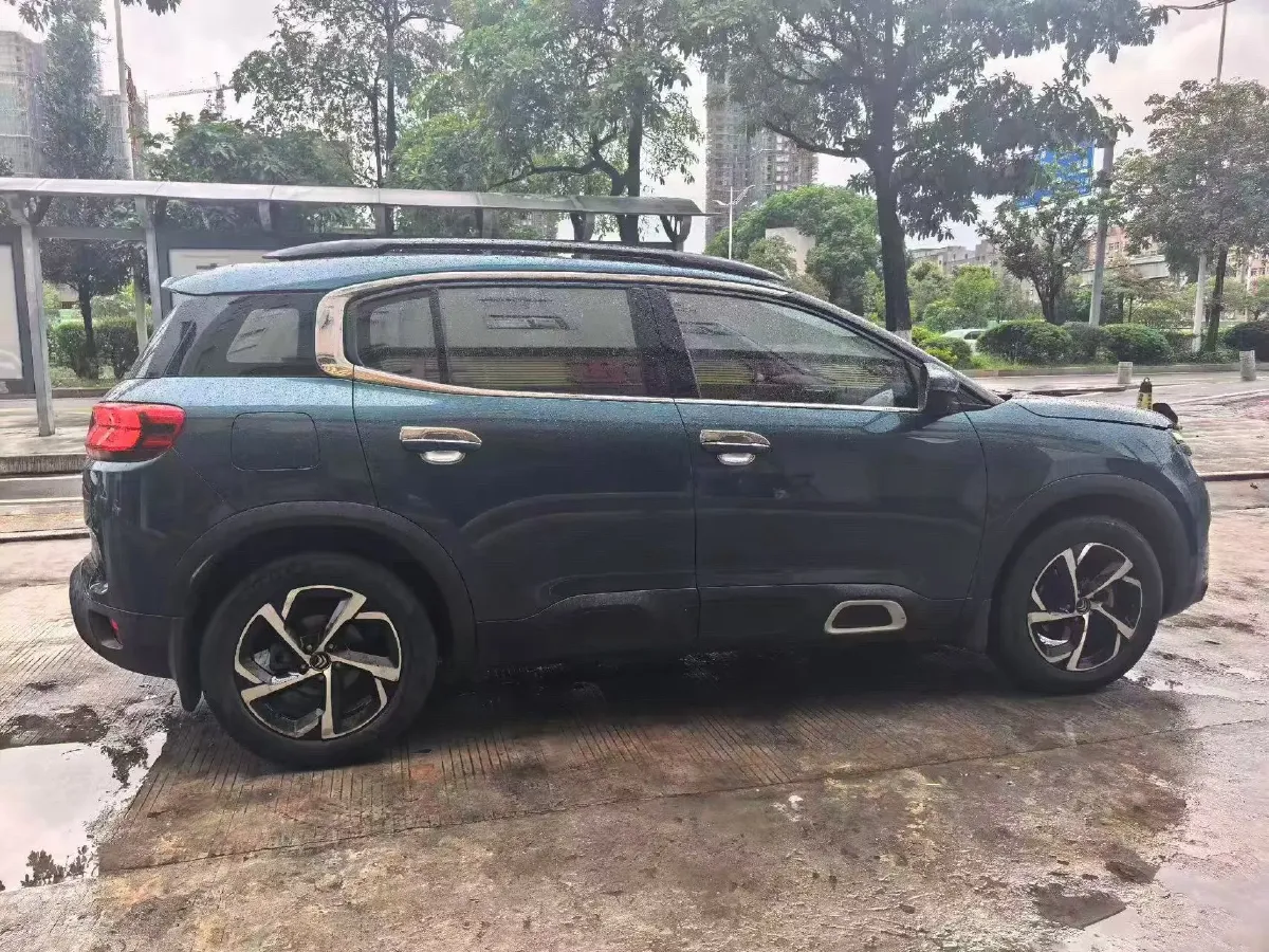 2017 Citroen C5 Aircross 1.6T 167HP L4 6AT,autocango,china used car exporter,china ev exporter,chinese used car exporter,chinese used ev exporter