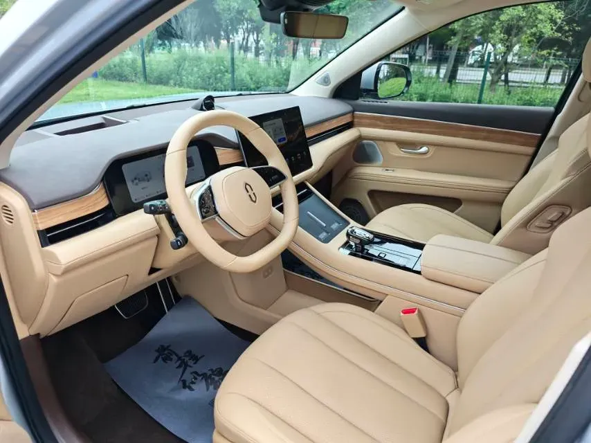 2024 AITO AITO M7 1.5T 152HP L4 REEV 42KWH,autocango,china used car exporter,china ev exporter,chinese used car exporter,chinese used ev exporter