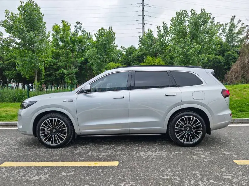 2024 AITO AITO M7 1.5T 152HP L4 REEV 42KWH,autocango,china used car exporter,china ev exporter,chinese used car exporter,chinese used ev exporter