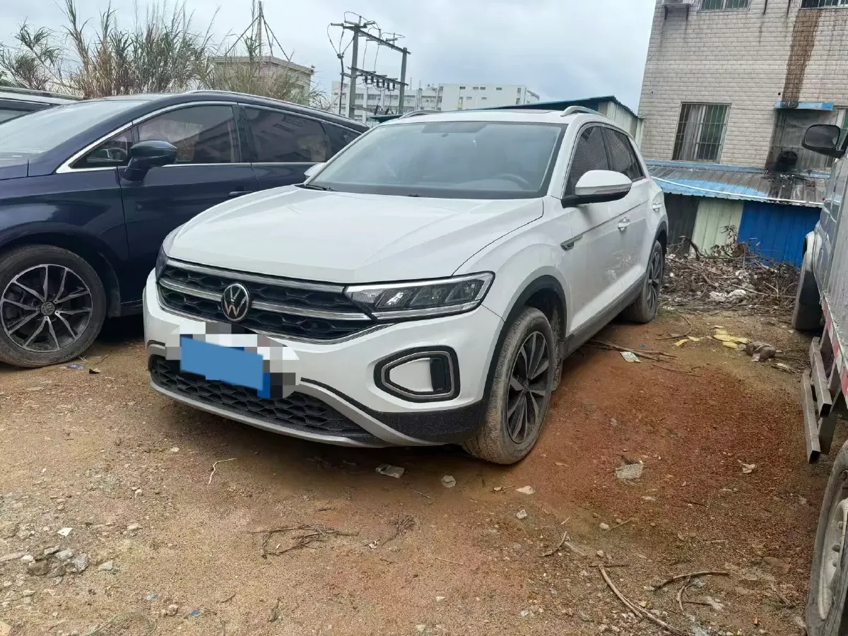 2024 Volkswagen T-Roc 1.4T 150HP L4 7DCT,autocango,china used car exporter,china ev exporter,chinese used car exporter,chinese used ev exporter