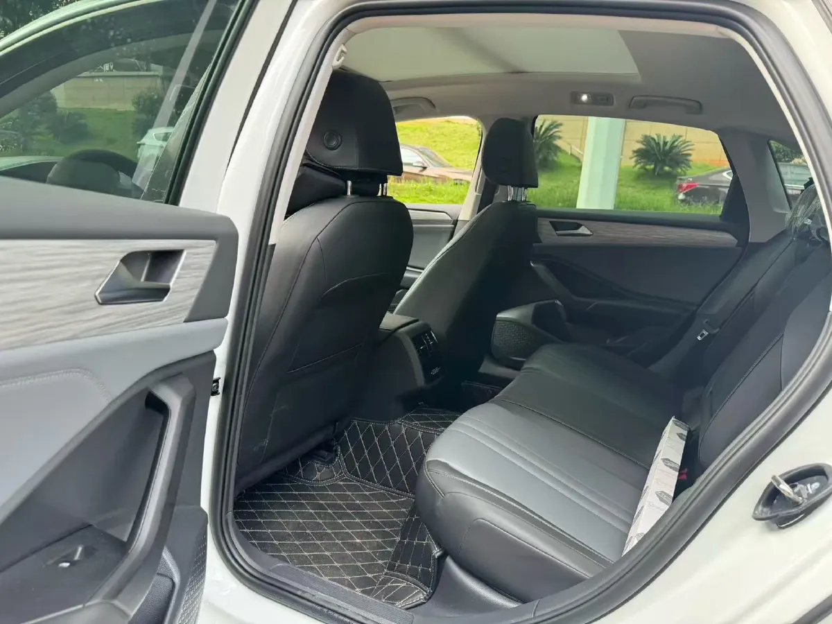 2025 Volkswagen Sagitar 1.5T 160HP L4 7DCT,autocango,china used car exporter,china ev exporter,chinese used car exporter,chinese used ev exporter