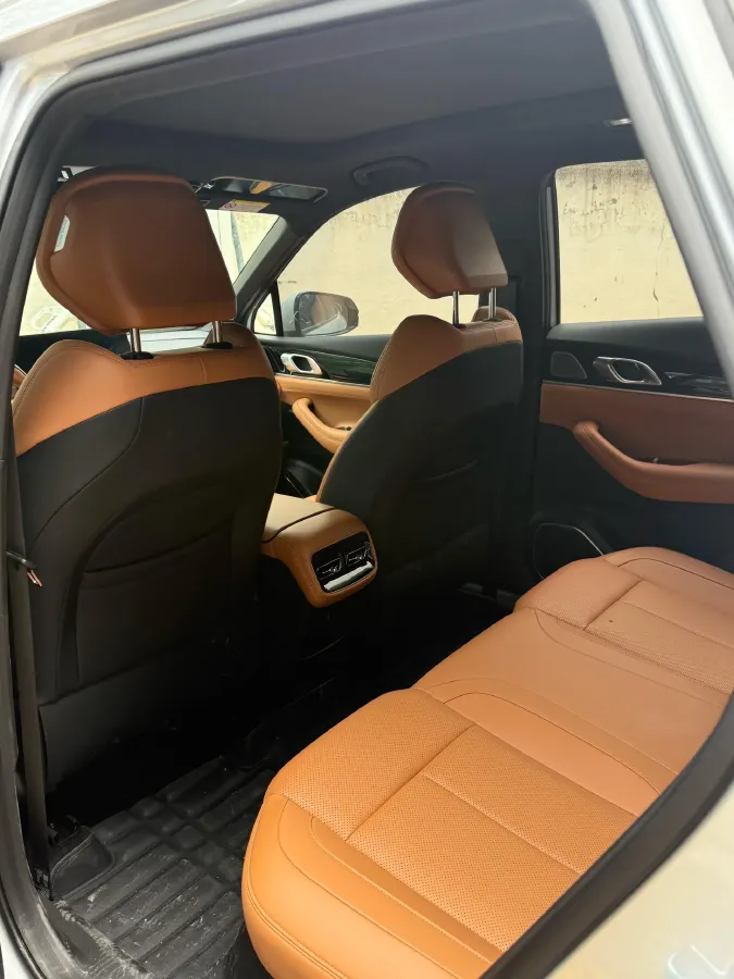 2025 Geely StarRay 1.5T 181HP L4 7DCT,autocango,china used car exporter,china ev exporter,chinese used car exporter,chinese used ev exporter