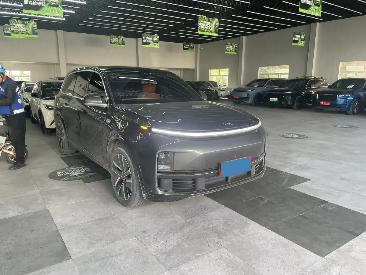 2023 Li L9 Range Extended 154HP REEV 42.6KWH,autocango,china used car exporter,china ev exporter,chinese used car exporter,chinese used ev exporter