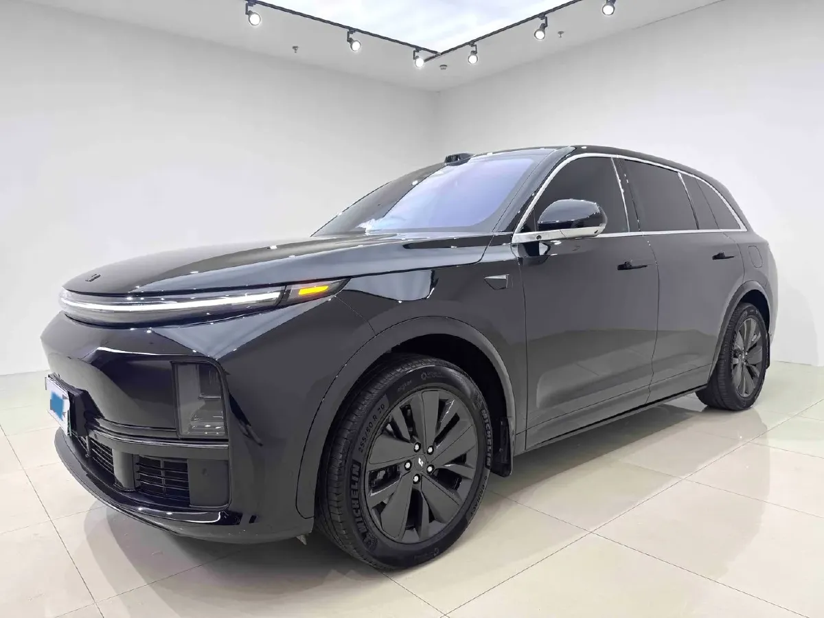 2025 Li L7 Range Extended 154HP REEV,autocango,china used car exporter,china ev exporter,chinese used car exporter,chinese used ev exporter