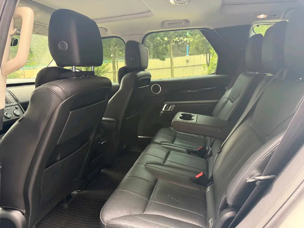 2017 Land Rover Discovery 3.0T 340HP V6 8AT,autocango,china used car exporter,china ev exporter,chinese used car exporter,chinese used ev exporter