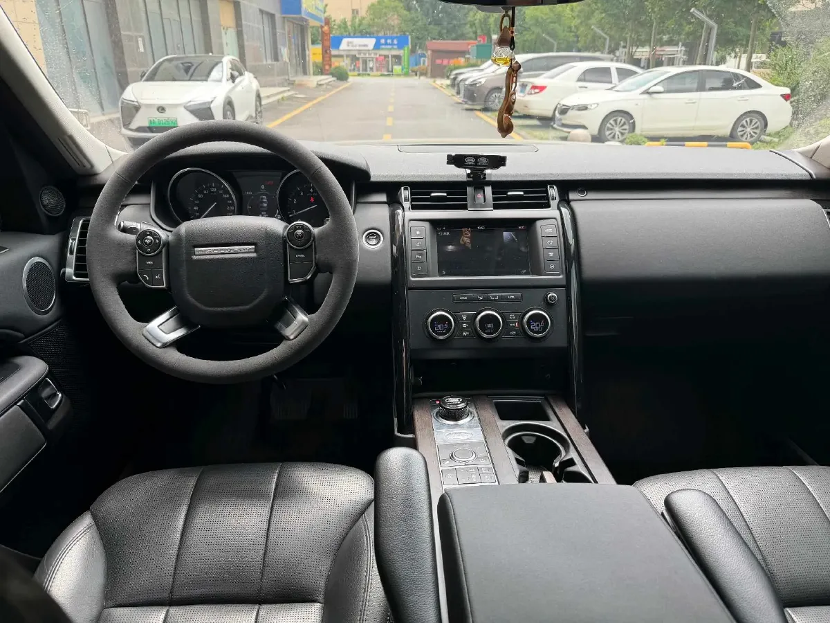 2017 Land Rover Discovery 3.0T 340HP V6 8AT,autocango,china used car exporter,china ev exporter,chinese used car exporter,chinese used ev exporter