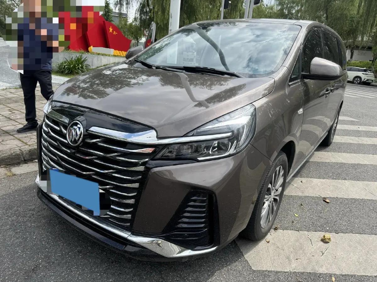 2023 Buick GL8 2.0T 237HP L4 9AT,autocango,china used car exporter,china ev exporter,chinese used car exporter,chinese used ev exporter