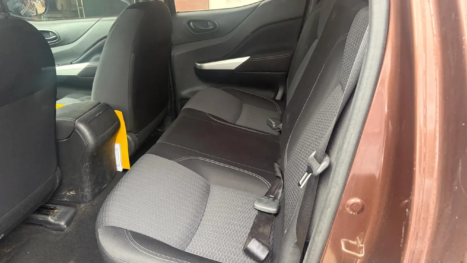 2019 Nissan Navara 2.5L 193HP L4 6MT,autocango,china used car exporter,china ev exporter,chinese used car exporter,chinese used ev exporter