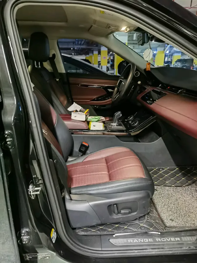 2022 Land Rover Range Rover Evoque 2.0T 249HP L4 9AT,autocango,china used car exporter,china ev exporter,chinese used car exporter,chinese used ev exporter