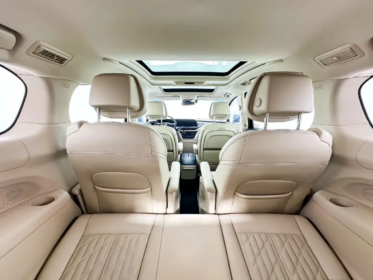 2022 Buick GL8 2.0T 237HP L4 9AT,autocango,china used car exporter,china ev exporter,chinese used car exporter,chinese used ev exporter