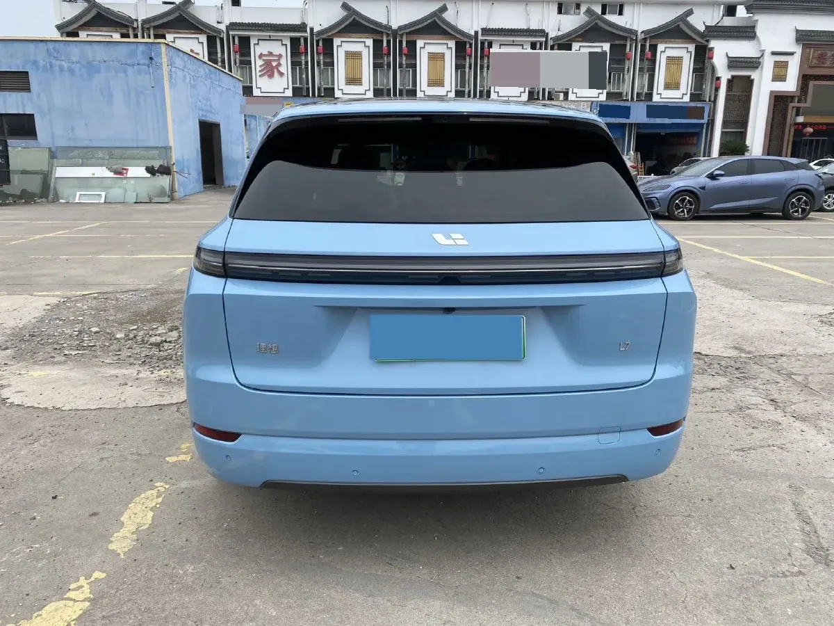 2024 Li L8 Range Extended 154HP REEV 52.3KWH,autocango,china used car exporter,china ev exporter,chinese used car exporter,chinese used ev exporter