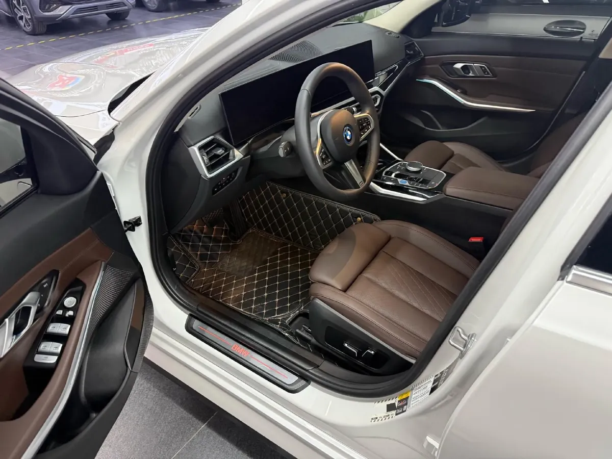 2024 BMW i3 BEV 70KWH,autocango,china used car exporter,china ev exporter,chinese used car exporter,chinese used ev exporter
