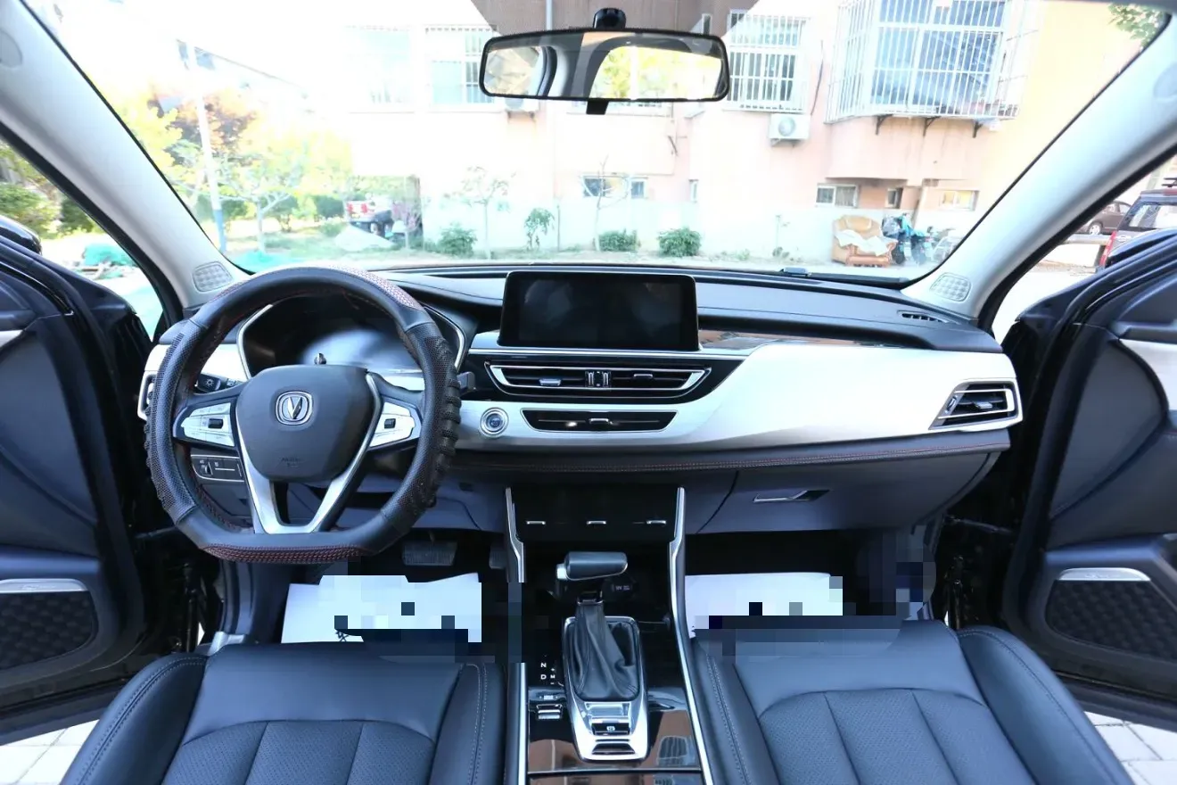 2021 ChangAn CS75 1.5T 178HP L4 7DCT,autocango,china used car exporter,china ev exporter,chinese used car exporter,chinese used ev exporter