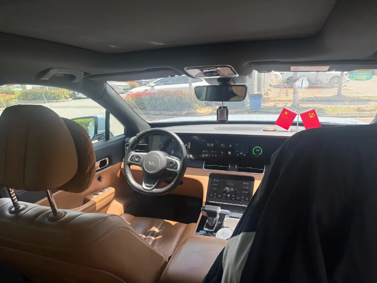 2020 Li ONE Range Extended 131HP REEV 40.5KWH,autocango,china used car exporter,china ev exporter,chinese used car exporter,chinese used ev exporter