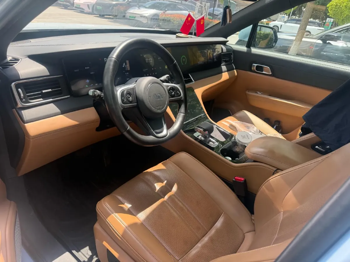 2020 Li ONE Range Extended 131HP REEV 40.5KWH,autocango,china used car exporter,china ev exporter,chinese used car exporter,chinese used ev exporter