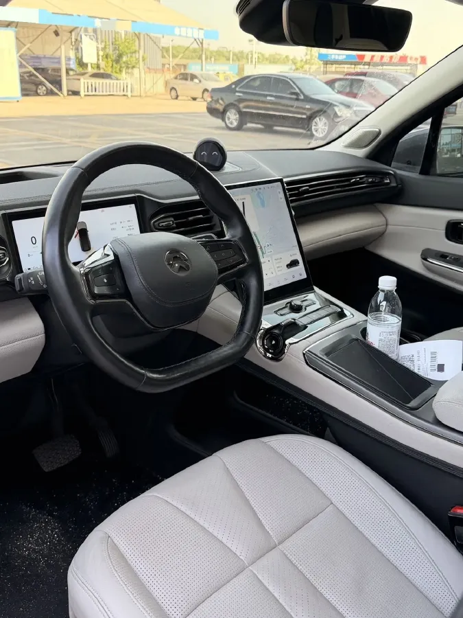 2020 NIO ES8 BEV 70KWH,autocango,china used car exporter,china ev exporter,chinese used car exporter,chinese used ev exporter