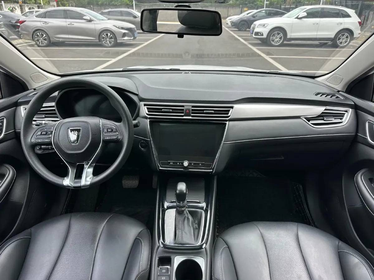 2019 Roewe i5 1.5L 120HP L4 CVT,autocango,china used car exporter,china ev exporter,chinese used car exporter,chinese used ev exporter