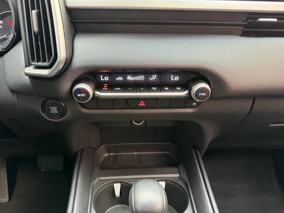 2023 Mazda CX-50 2.0L 155HP L4 6AT,autocango,china used car exporter,china ev exporter,chinese used car exporter,chinese used ev exporter