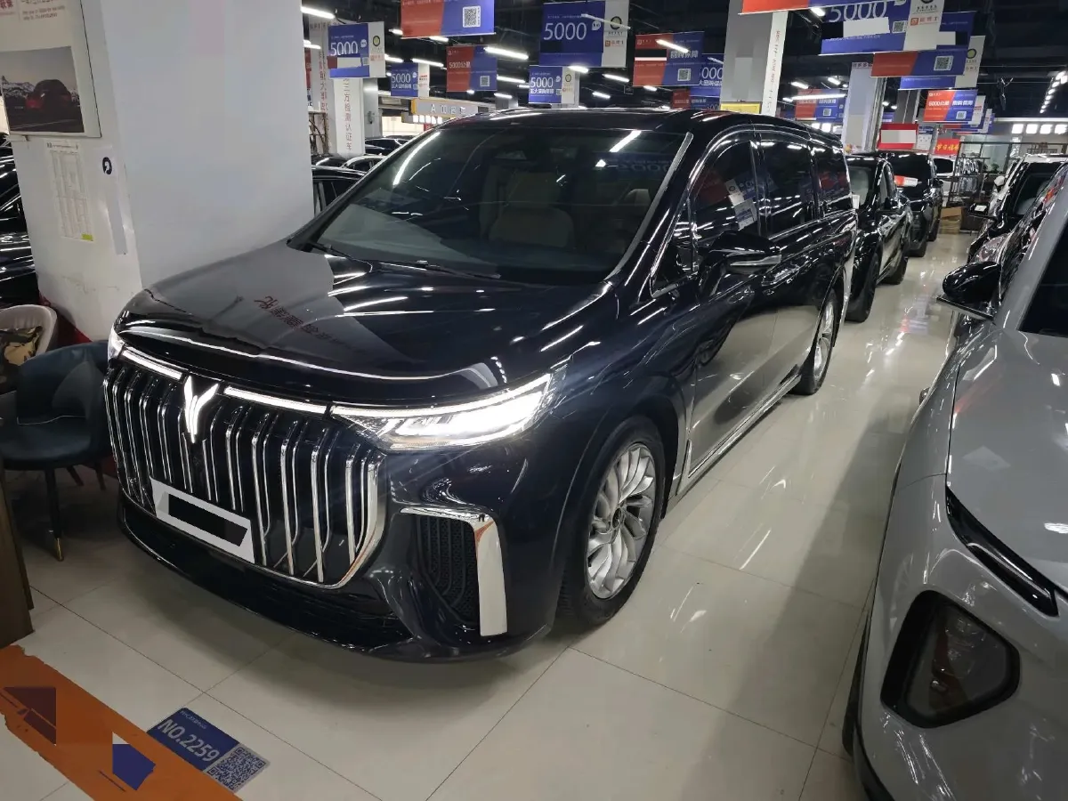 2022 Voyah Dream 1.5T 136HP L4 PHEV 25.57KWH,autocango,china used car exporter,china ev exporter,chinese used car exporter,chinese used ev exporter