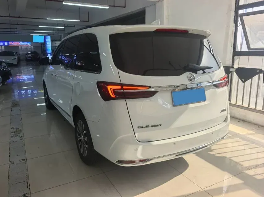 2022 Buick GL8 2.0T 237HP L4 9AT,autocango,china used car exporter,china ev exporter,chinese used car exporter,chinese used ev exporter
