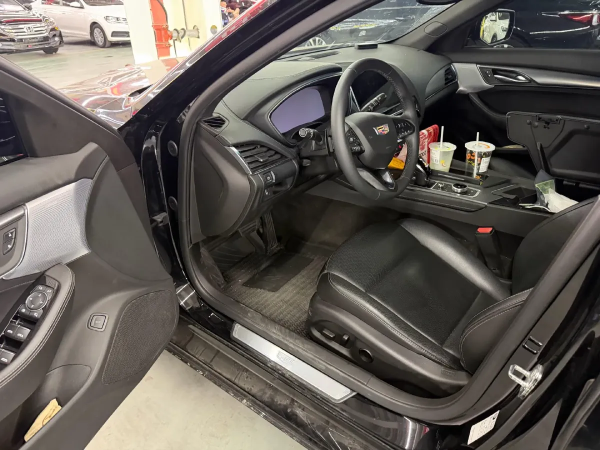 2023 Cadillac CT5 2.0T 237HP L4 10AT,autocango,china used car exporter,china ev exporter,chinese used car exporter,chinese used ev exporter